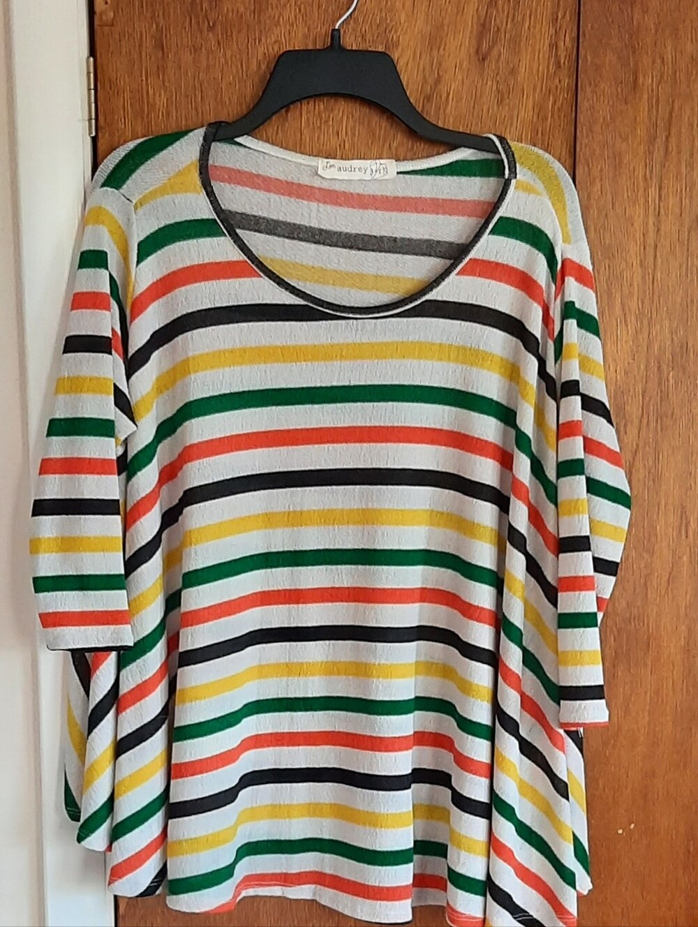 Flowy Top In Great Condition - Picture 7 of 8